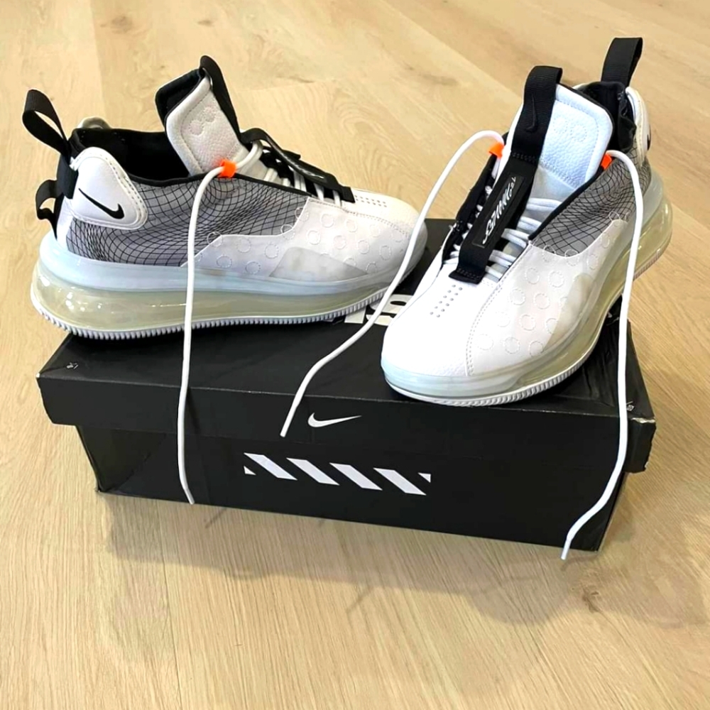 Nike air max 720 waves BRAND NEW IN BOX
